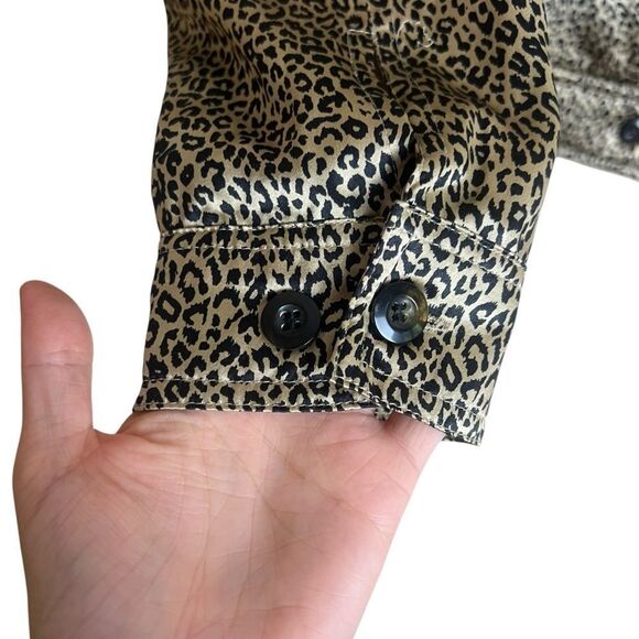 Worthington 100% silk cheeta print coat. Size medium - Picture 6 of 8